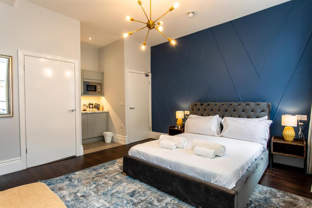 Stay Coastal - Housity