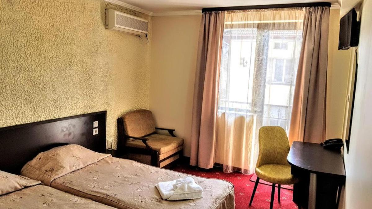 Хотел Хилез Hotel Hilez - Housity