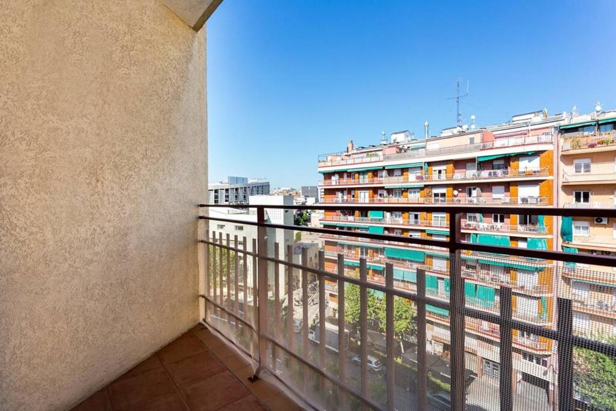 Awesome Near To Camp Nou - Housity