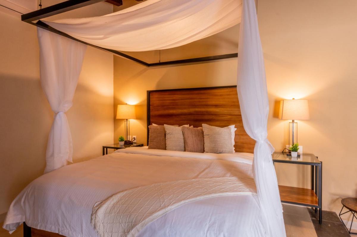 Casa Victoria Malecón - Adults Only - Housity