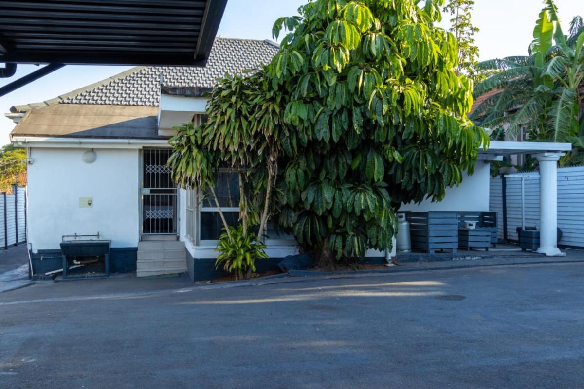 Suitetrails - Inkanyezi Guest house