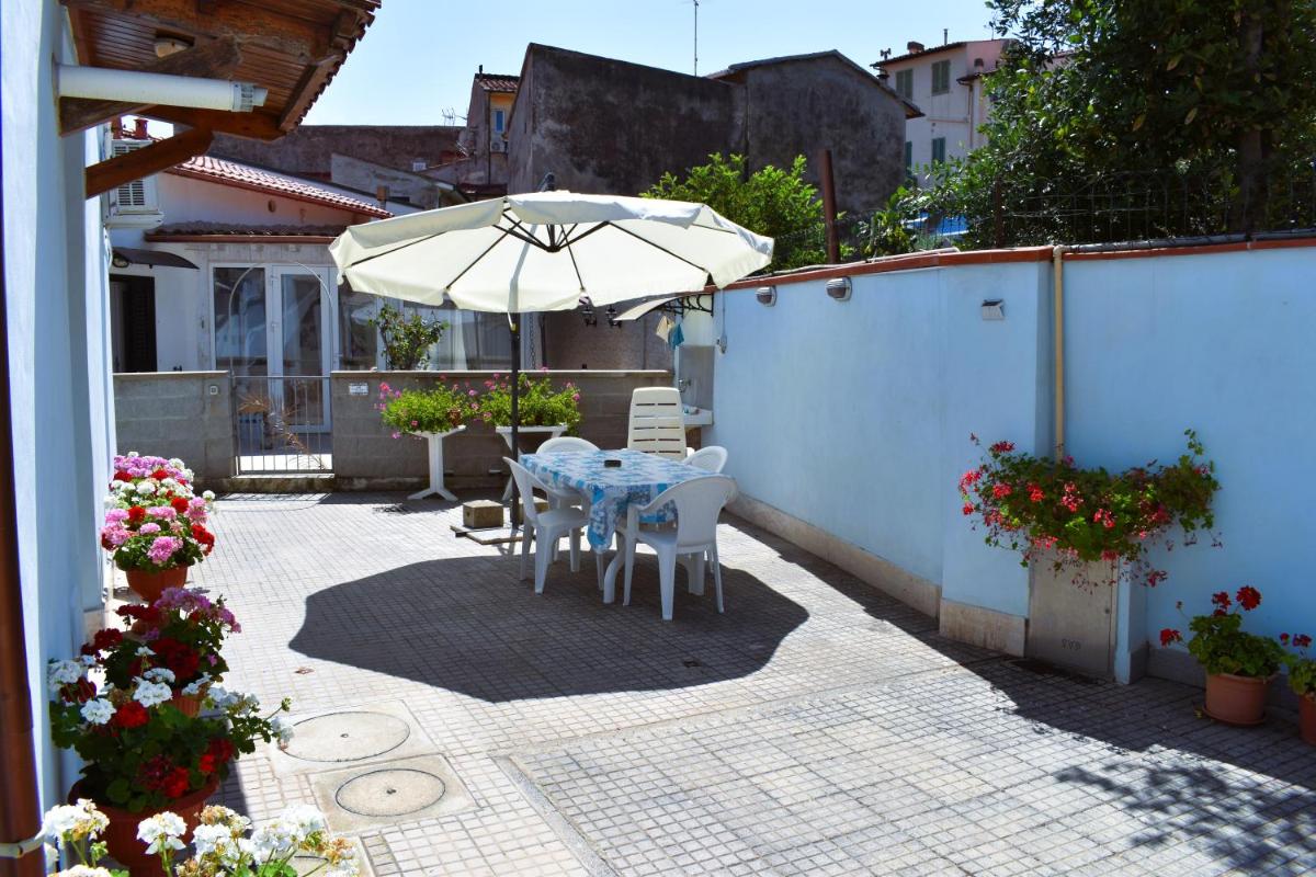 Villino La Perla Azzurra- Marina di Pisa - Housity