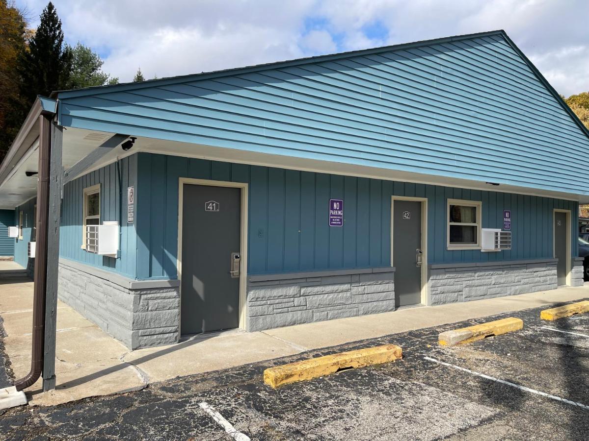 Royal Motel - Housity