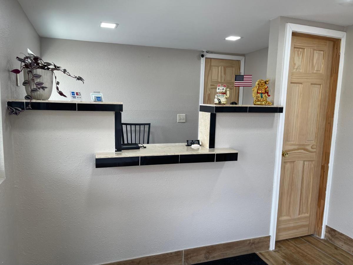 Royal Motel - Housity