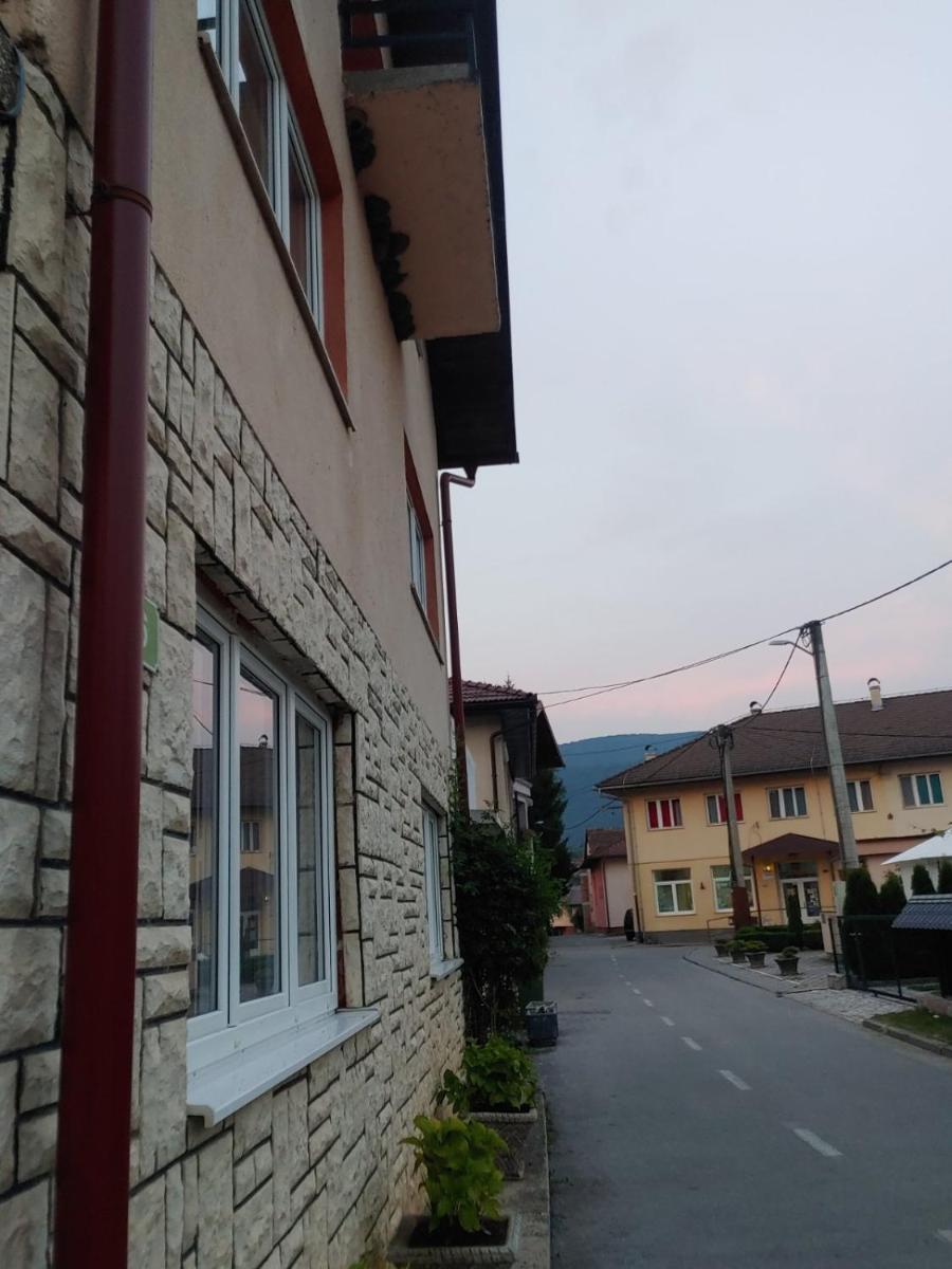 Apartman Kulenović - Housity