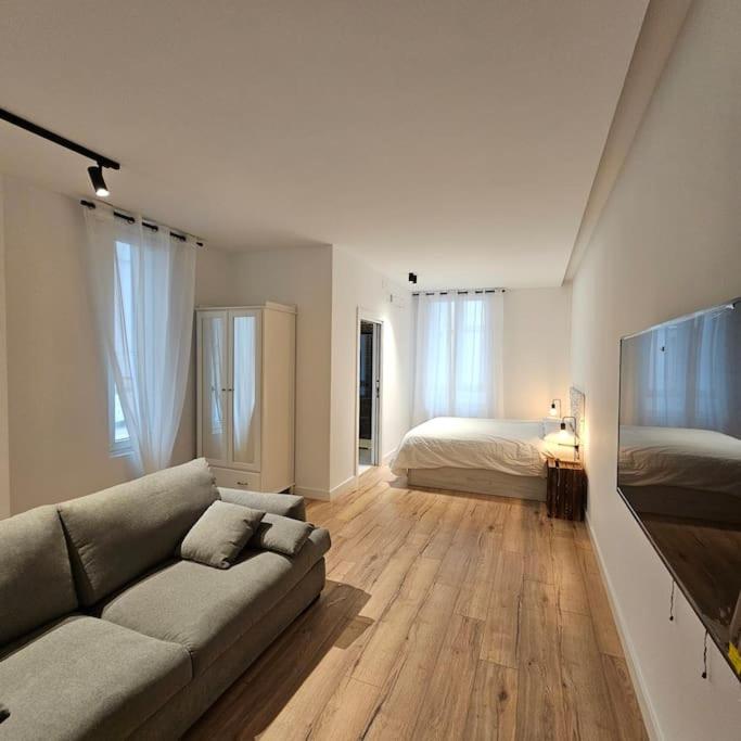Moderno apartamento centrico para 8 personas - Housity