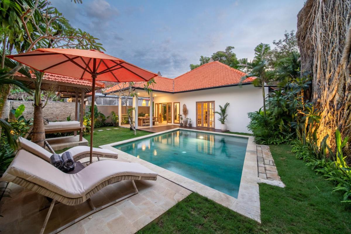 Tropical Villa Sinar Maluku - Housity