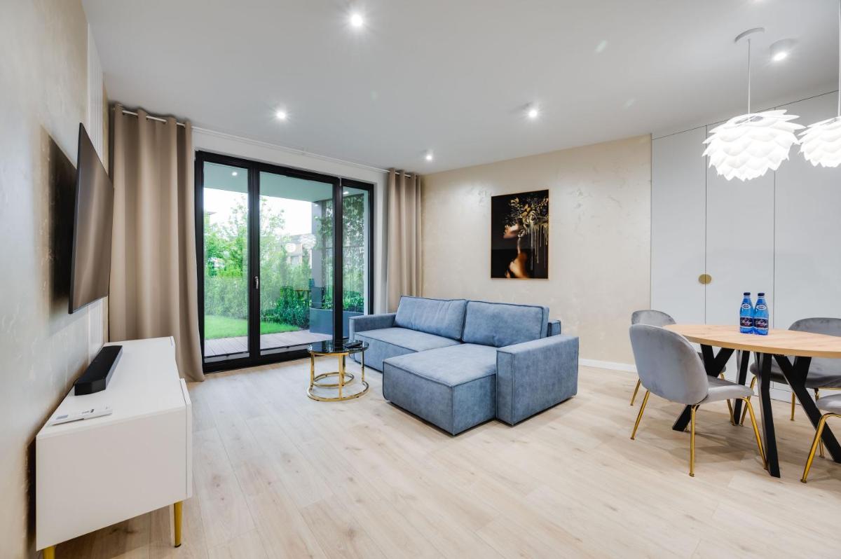 Blue Lagoon - Botanica Jelitkowo by OneApartments - Housity
