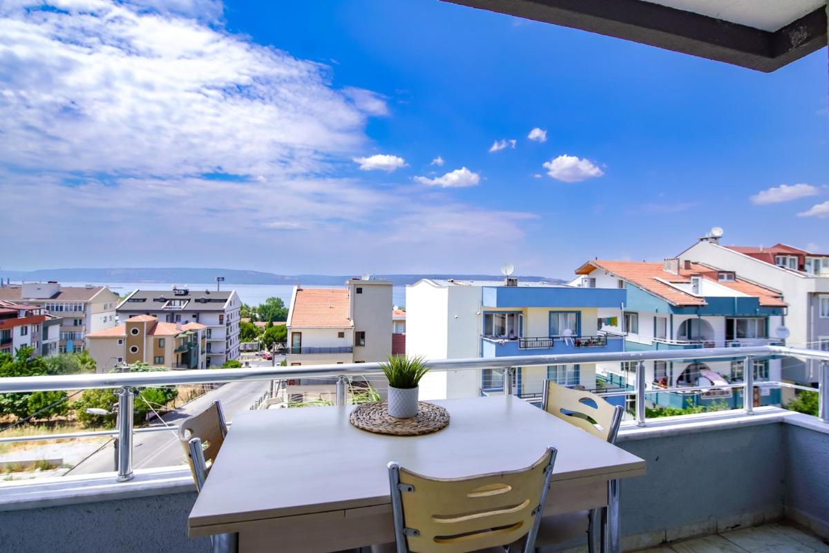 Palmiye Suit - Housity