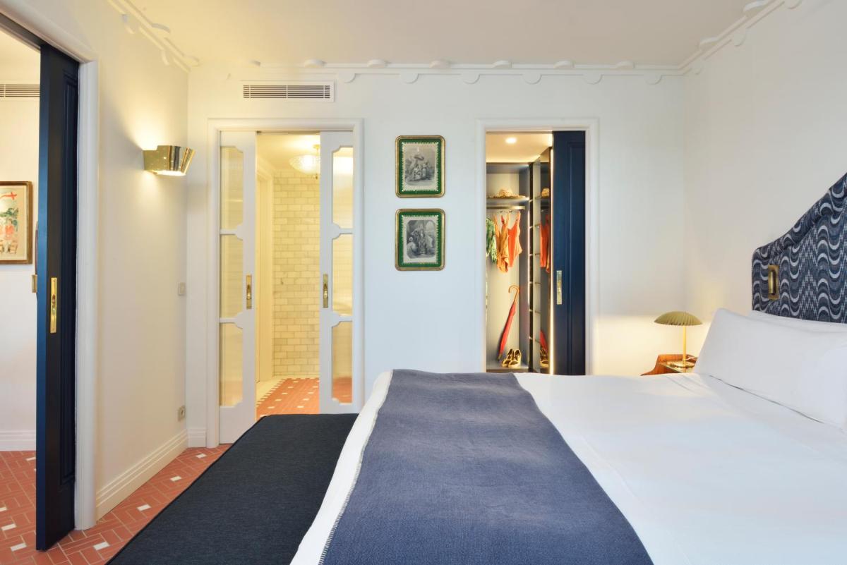 Cama o camas de una habitación en Hostal de la Gavina GL - The Leading Hotels of the World