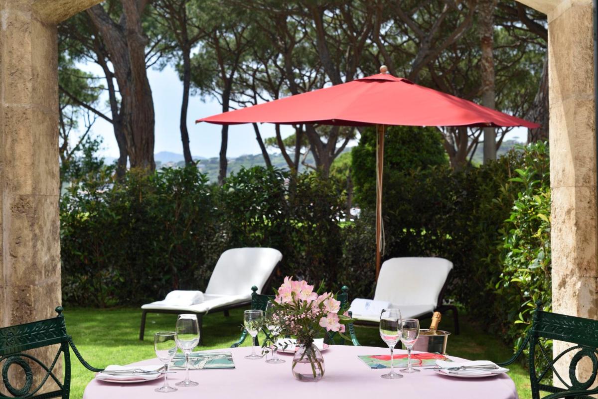 Jardín al aire libre en Hostal de la Gavina GL - The Leading Hotels of the World