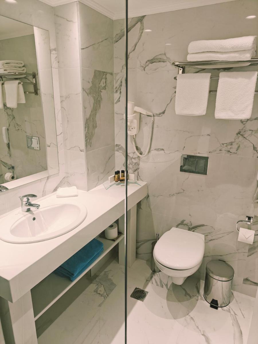 Ibiscus Hotel - Housity