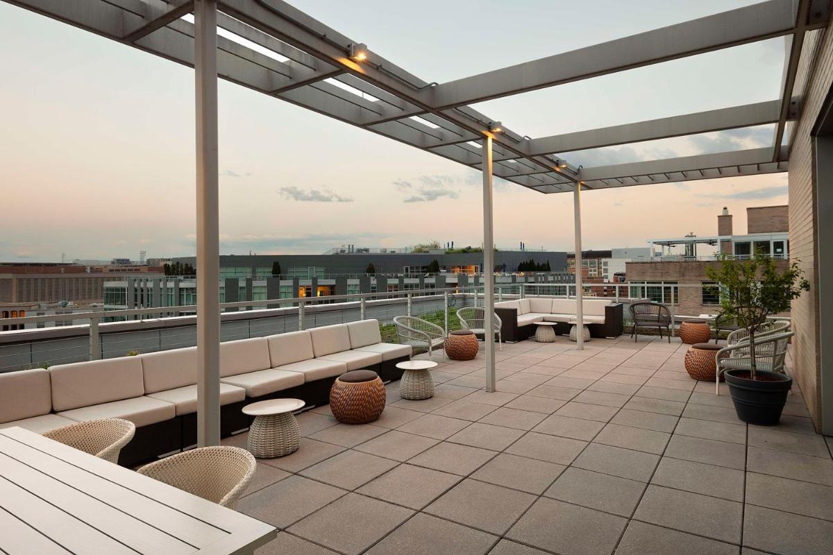 Hilton Garden Inn Washington DC/Georgetown Area - Housity