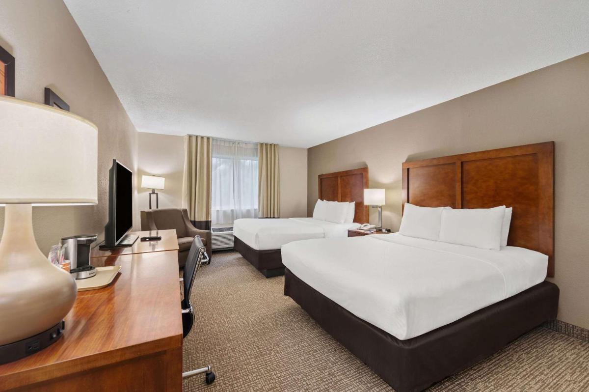 Comfort Inn Fort Myers Northeast - Housity