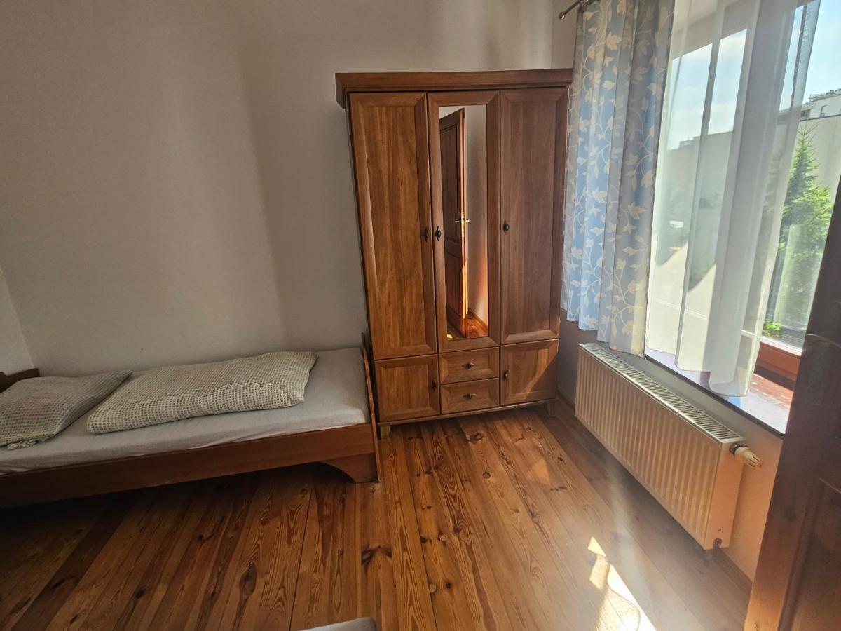Alex Inn - Housity