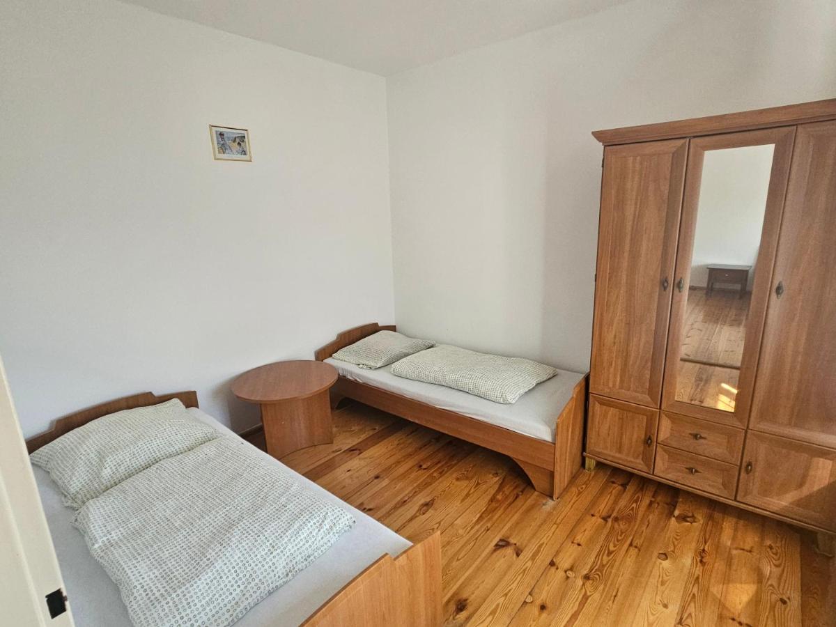 Alex Inn - Housity