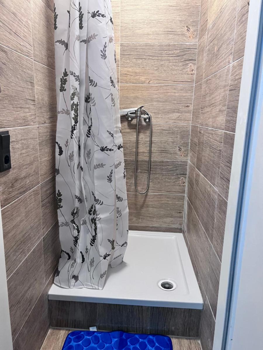 TOP6 Zimmer für max 3Personen 1EB1DB - Housity