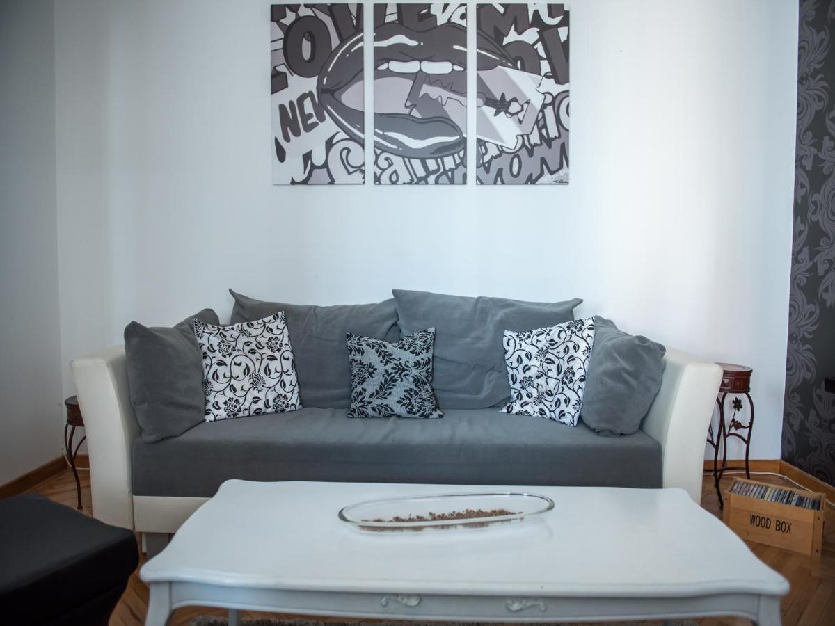 Apartment Marshall Resavska - Housity