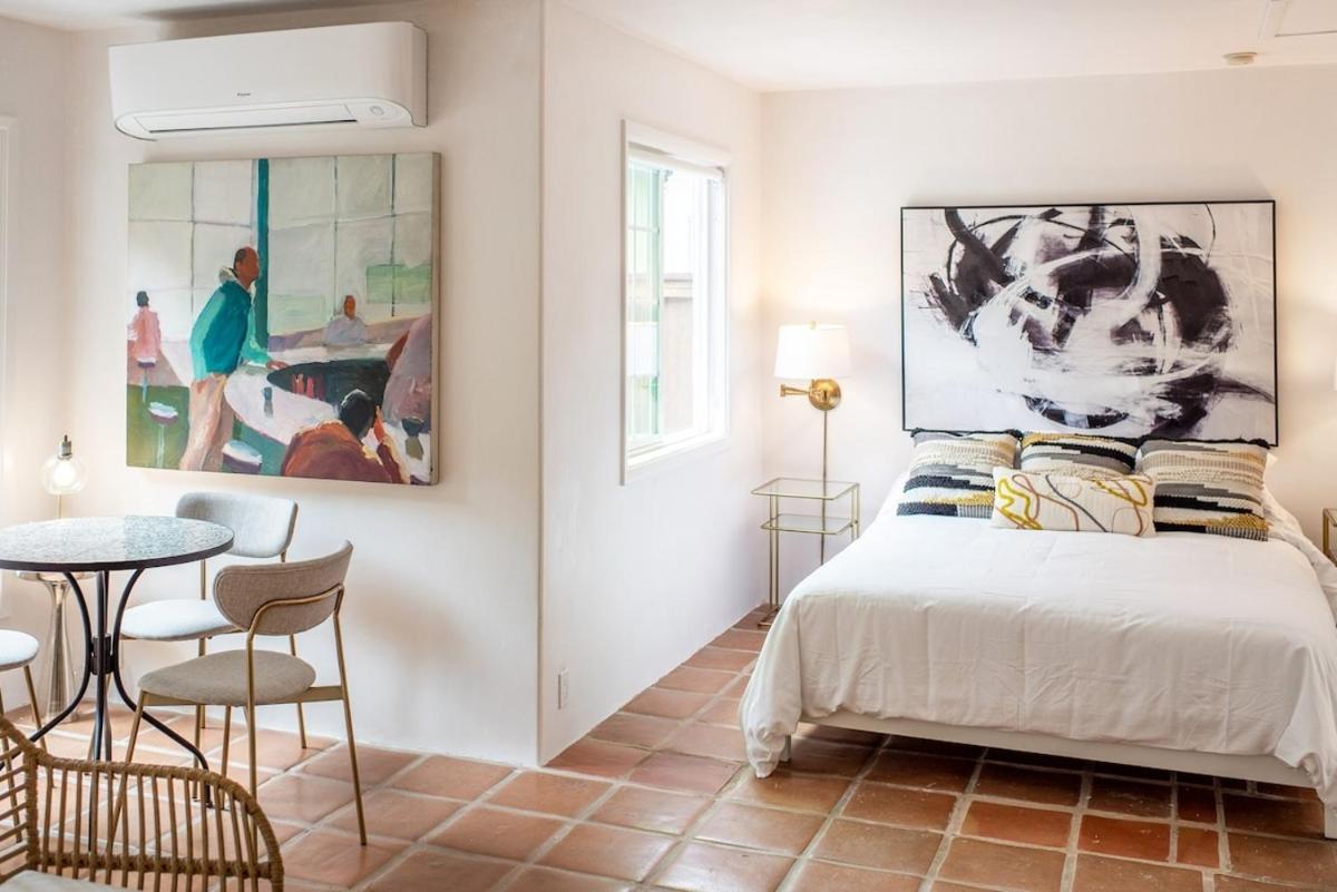 Charming Montecito Orchard Cottage - Housity