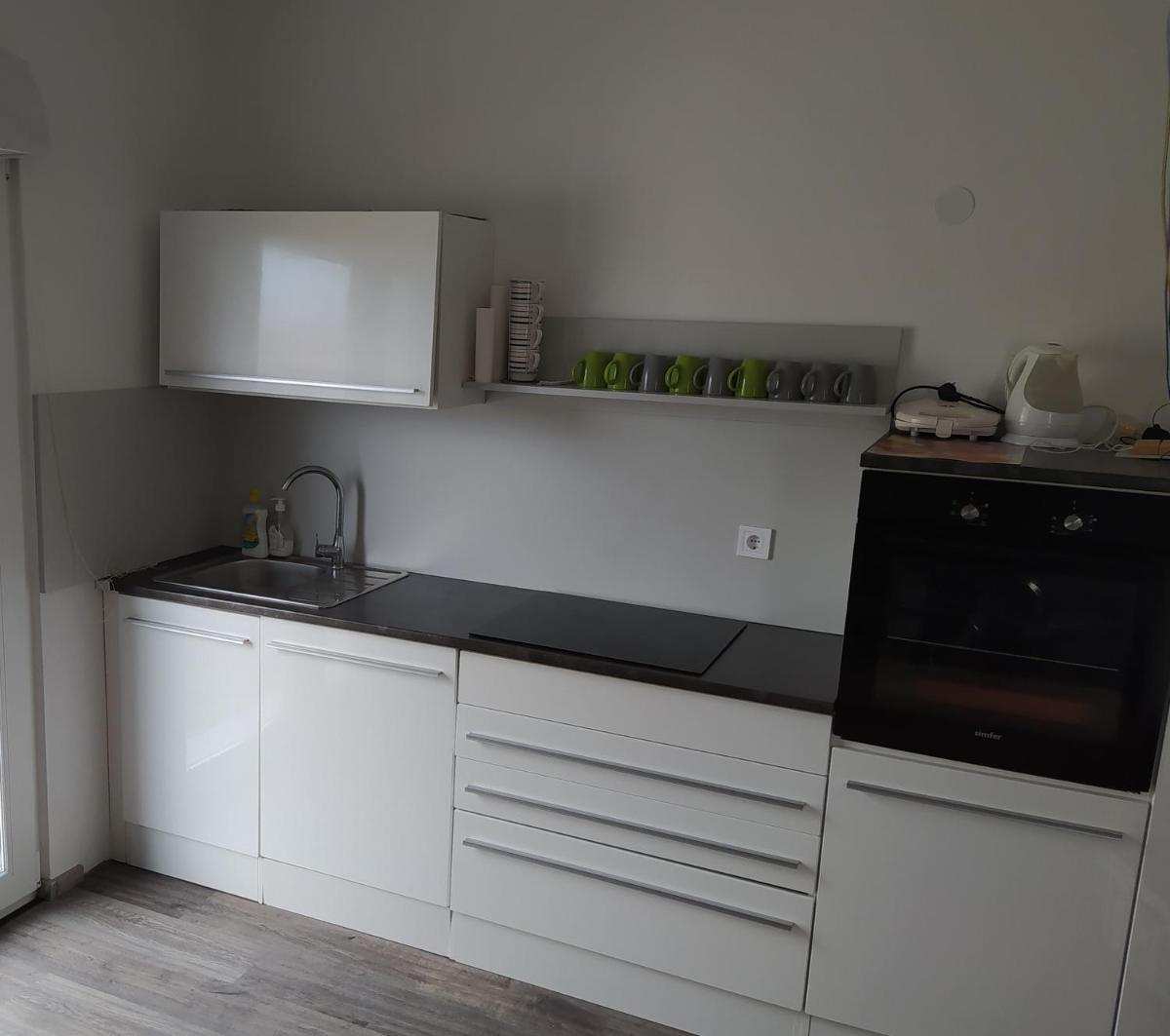 Apartments LAURA - Housity