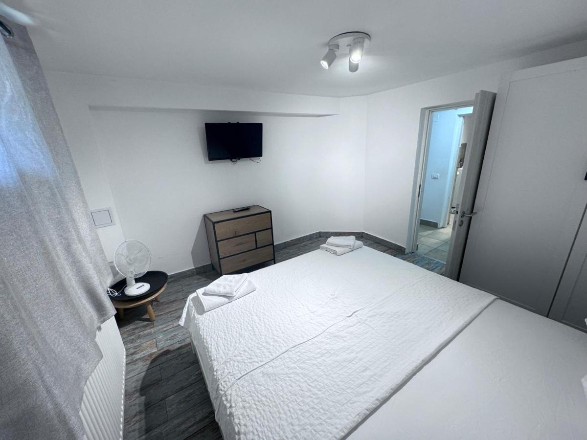 News Studio - Housity