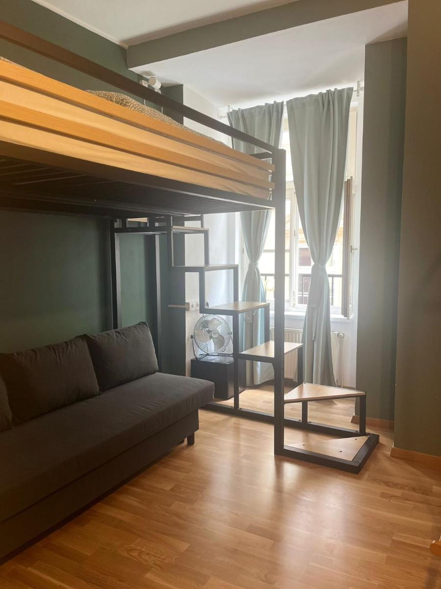 Sishaus Hostel - Housity