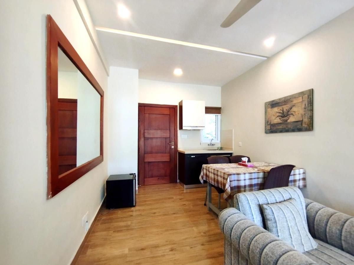 Midway - Housity