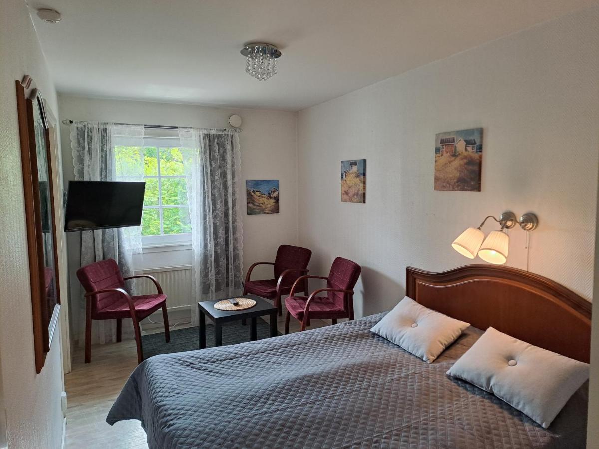 Vilan I Orbaden - Housity