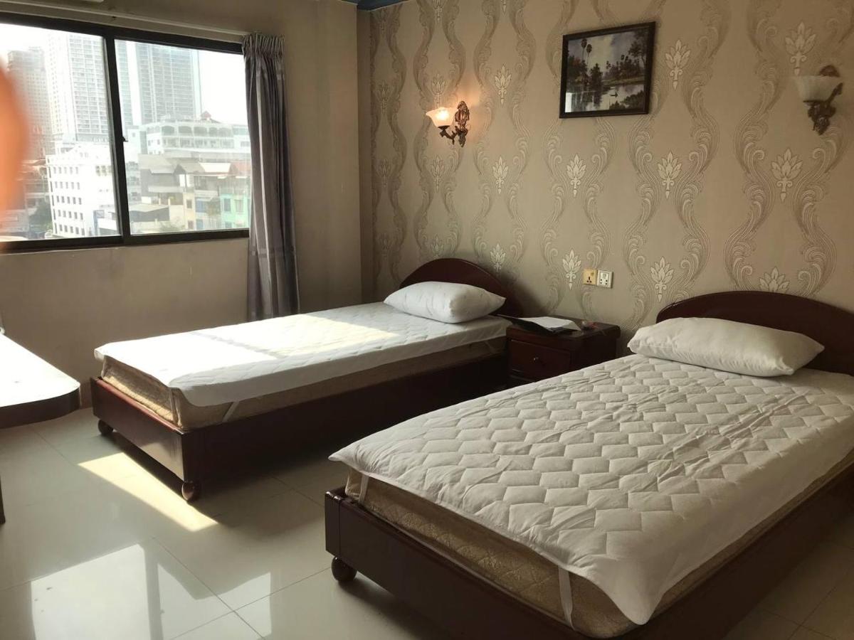 GALAXY Rs HOTEL - Housity