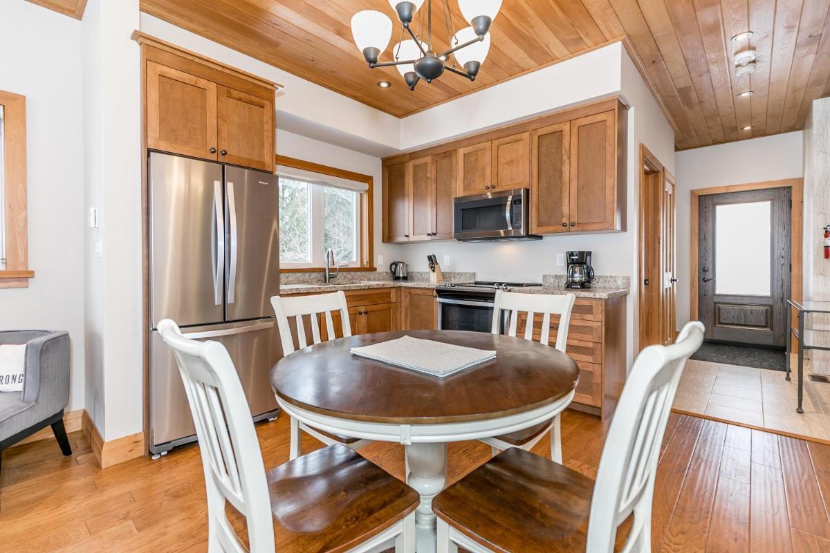 Villas Of Muskoka - 4 - Plex Villa 2B - Housity