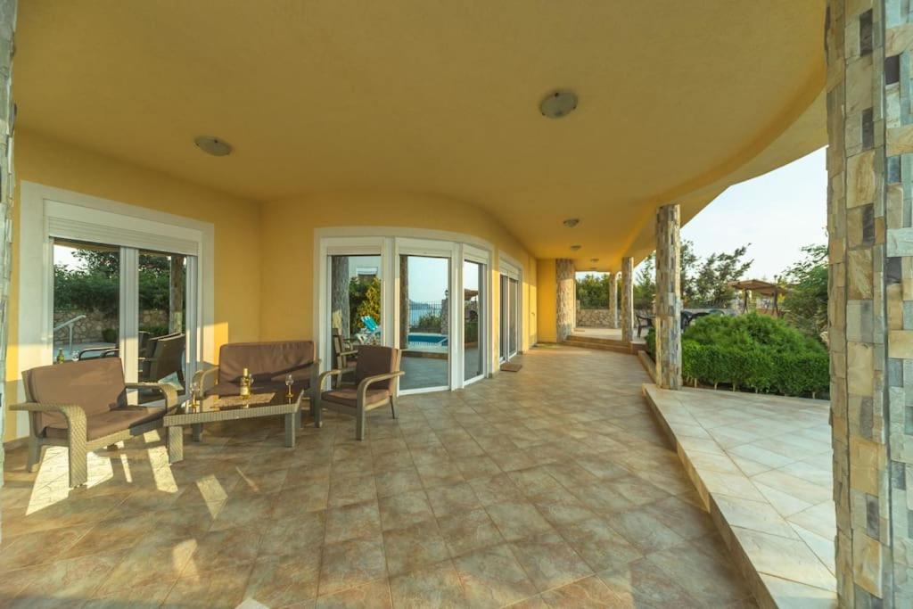 Villa Marina - Housity