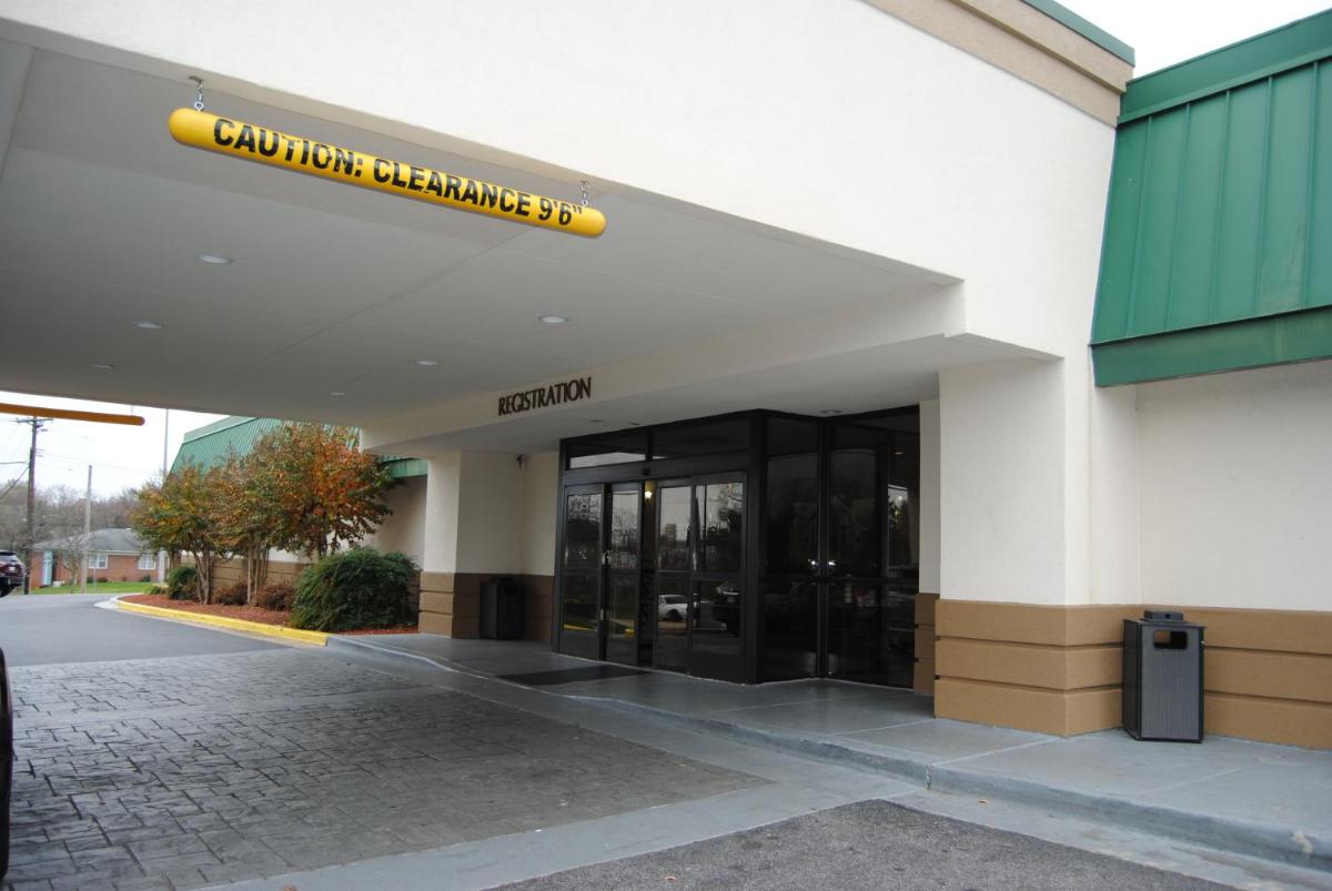 Quality Inn - Housity
