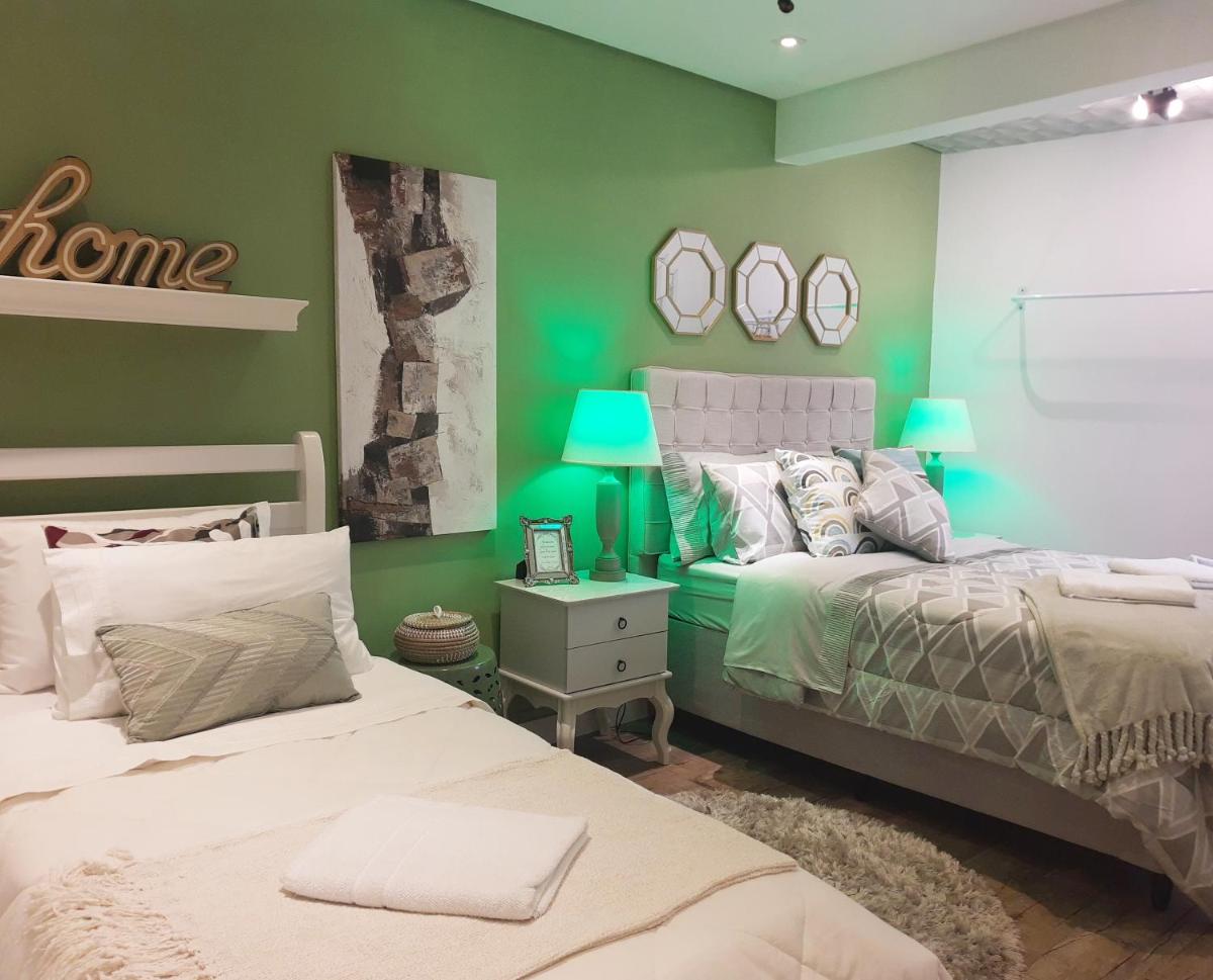 Live House Boutique Hotels - Housity