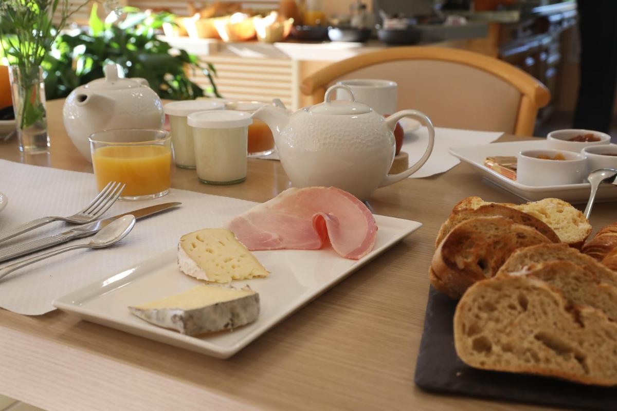 Nourriture dans l'hôtel ou à proximité