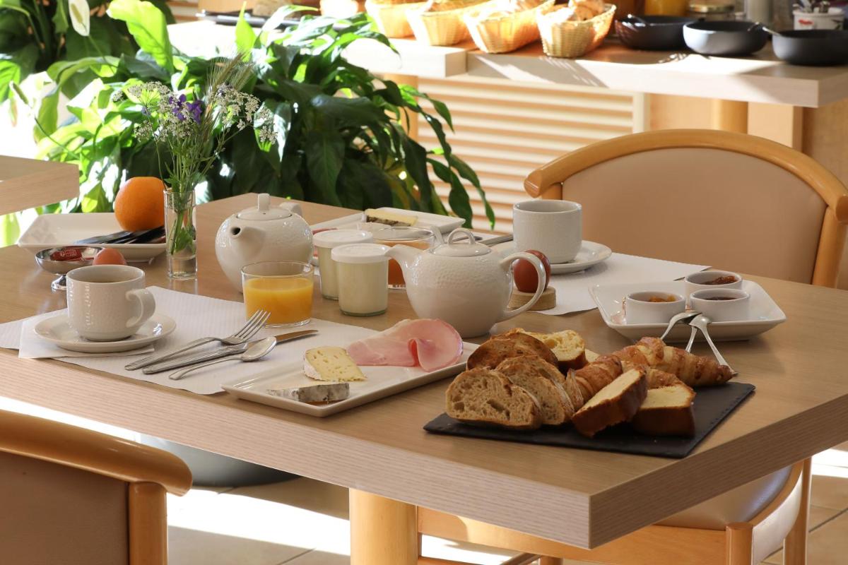 Nourriture dans l'hôtel ou à proximité