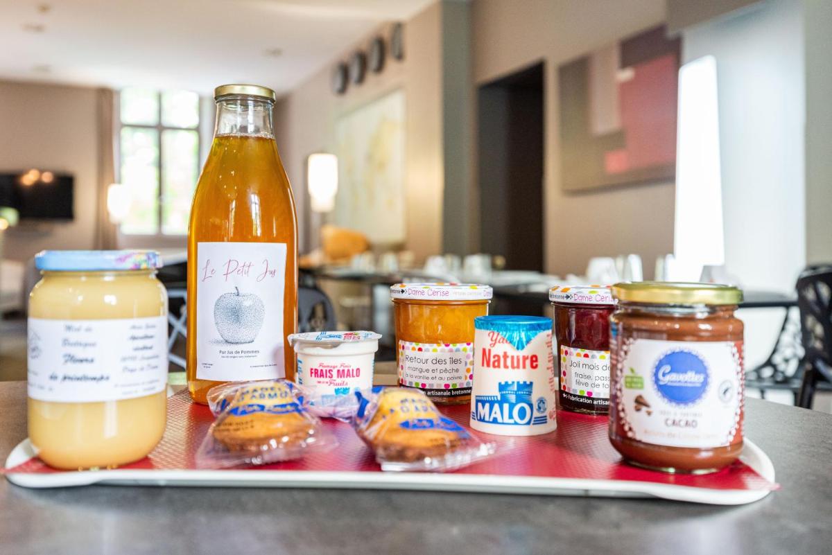 Nourriture dans l'hôtel ou à proximité