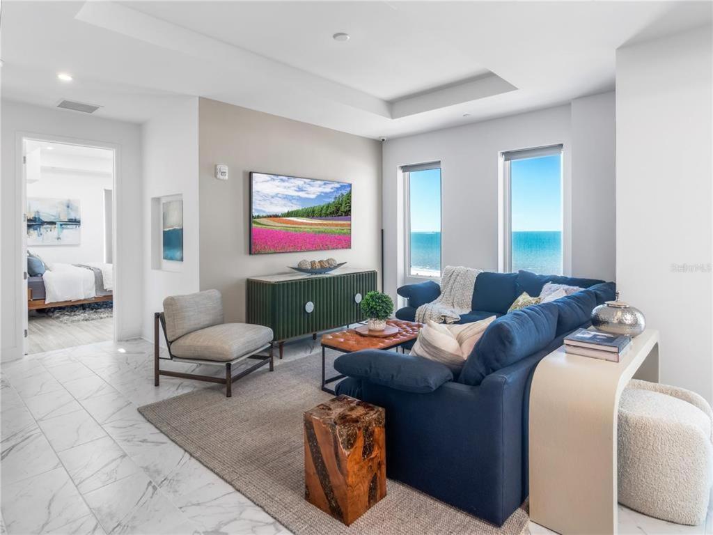 Clearwater Beach Magnificent Two Bedroom Penthouse - Housity