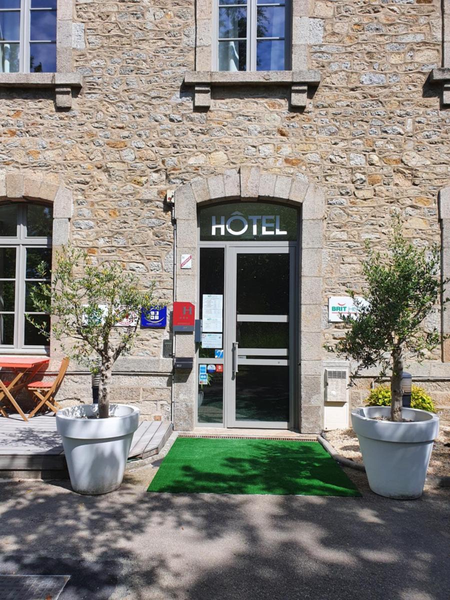 Façade ou entrée de l'établissement Brit Hotel Spa Le Connetable