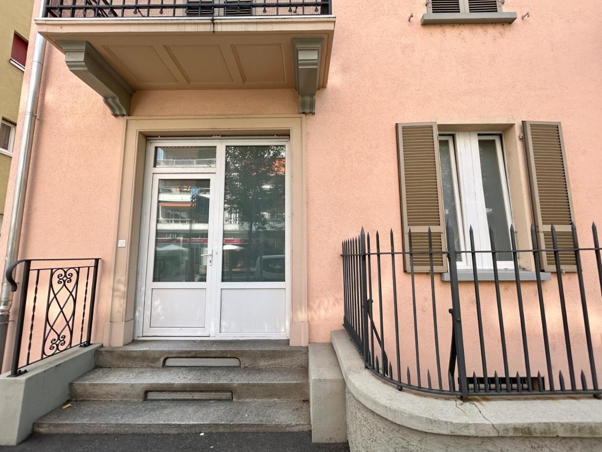 Sweet Nest - Close to the Lido & Lake! - Housity