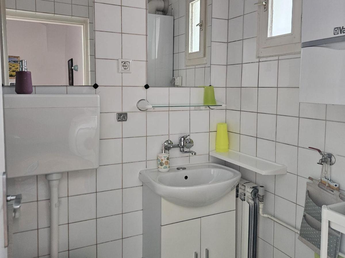 Apartments Lina - Center with free parking! - Housity