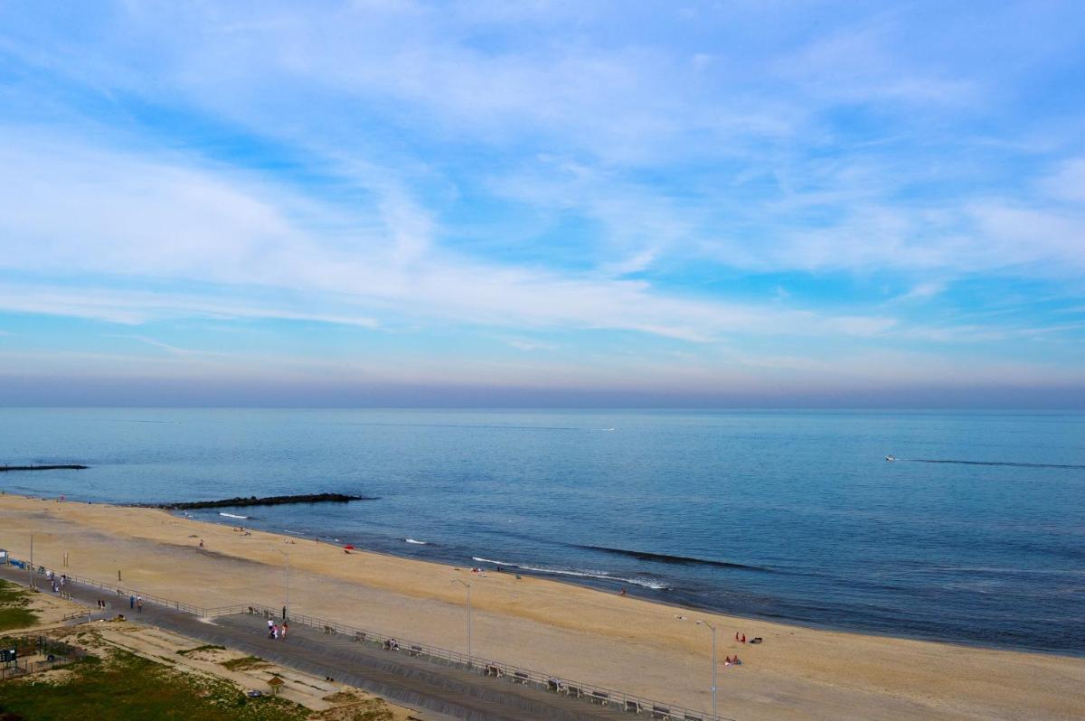Berkeley Oceanfront Hotel - Housity