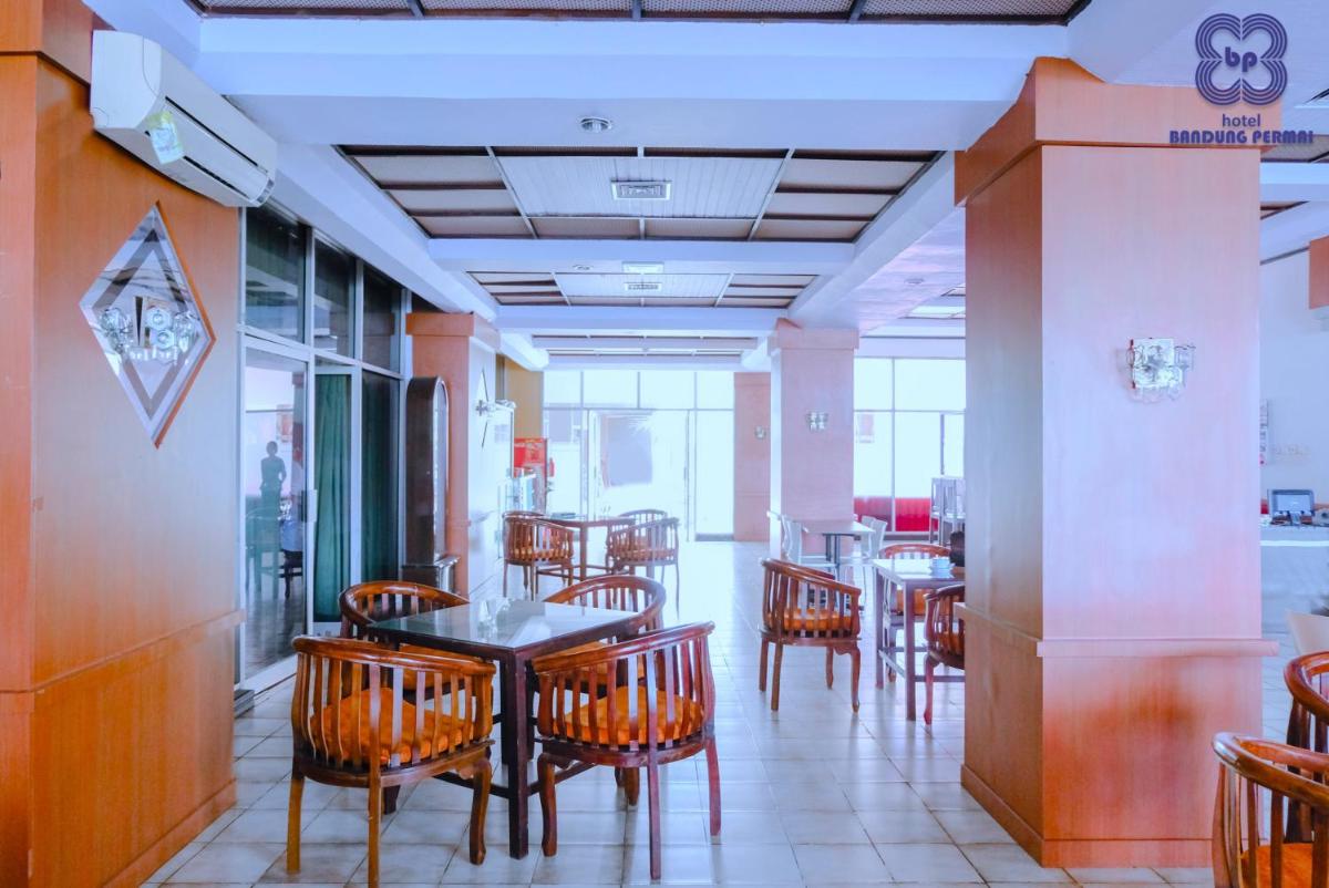 Bandung Permai Hotel Jember - Hizvo