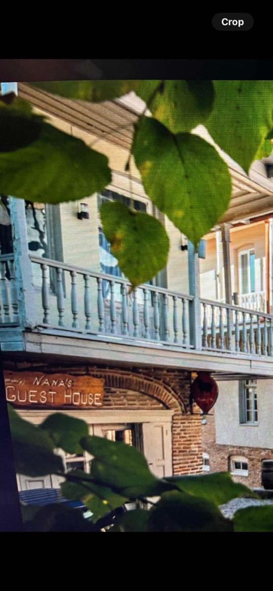 Nana's Guest House - Housity