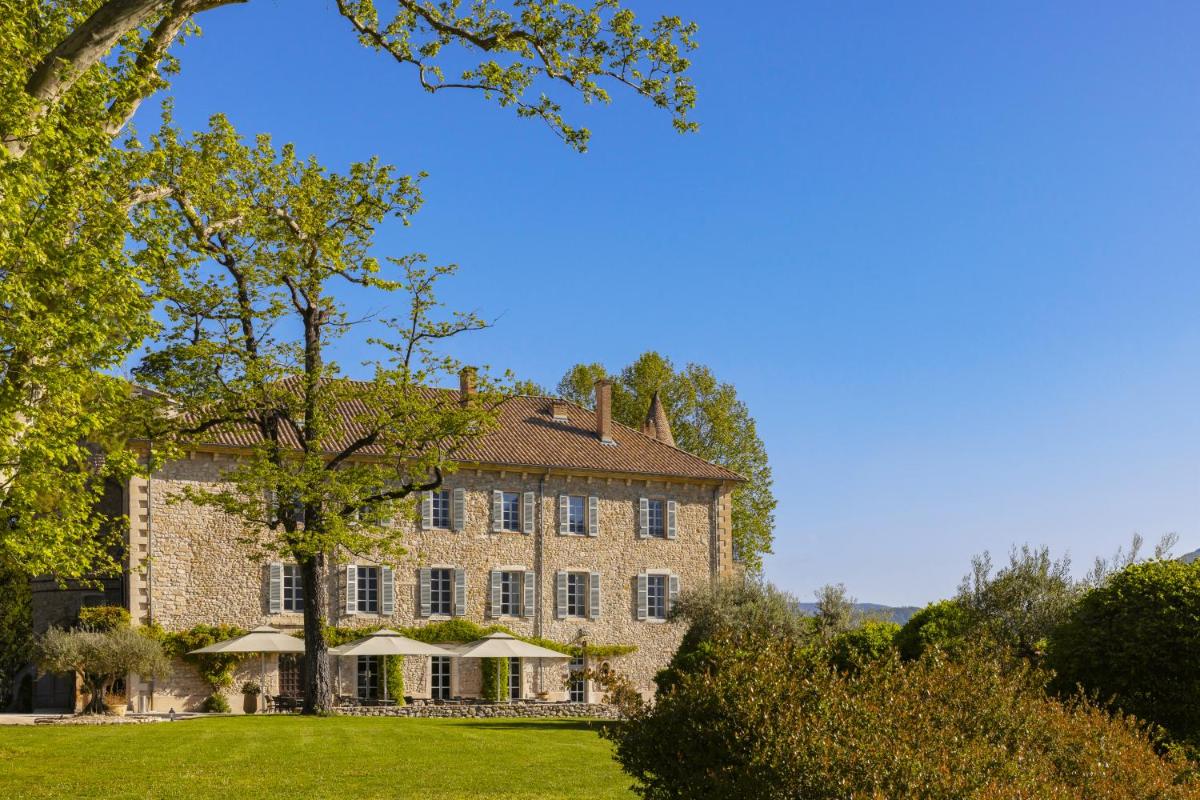 Jardin de l'établissement Château Les Oliviers de Salettes