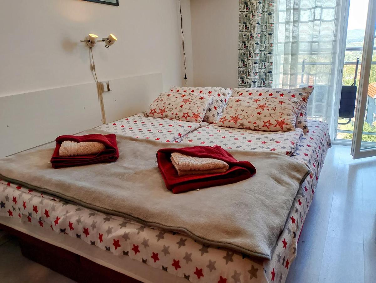 Studio La Casa - Housity