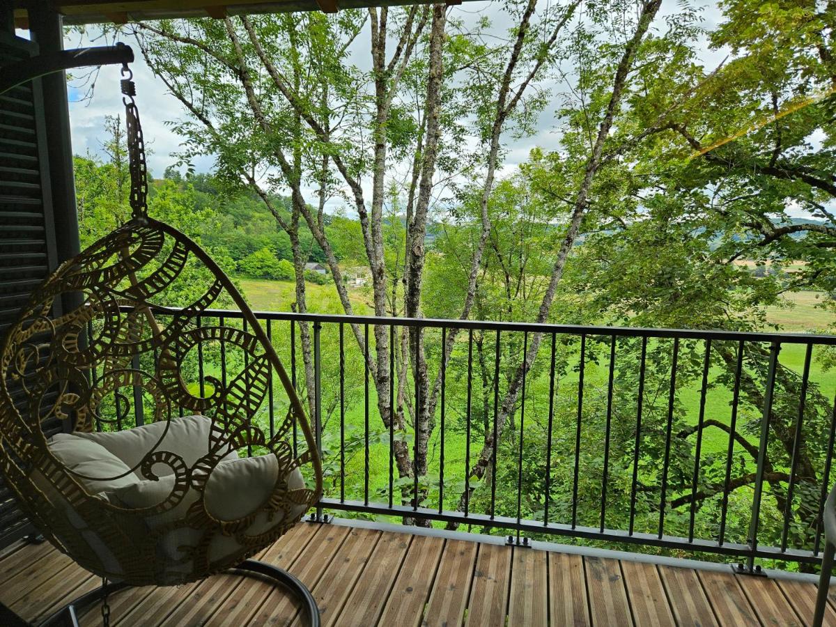 Balcon ou terrasse dans l'établissement Le Belvédère Hotel et Bien être