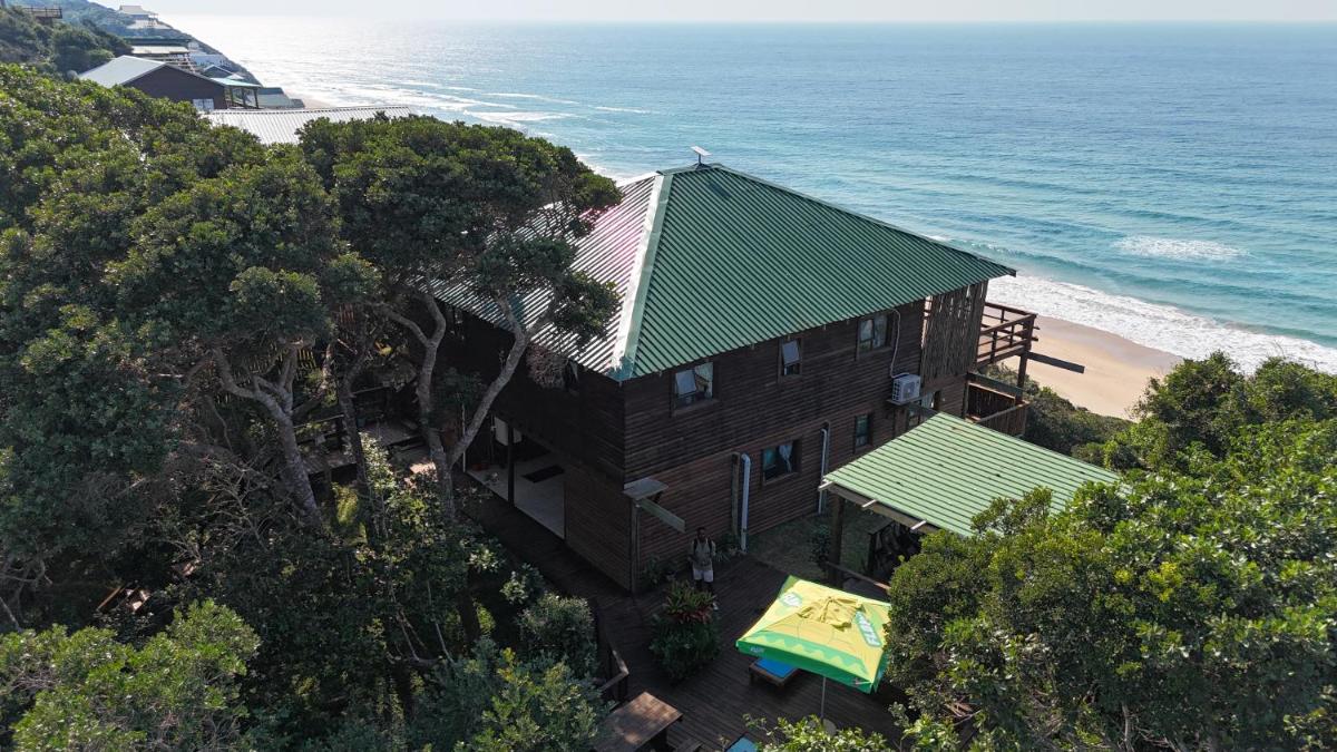 8 Sleeper Ocean View 4x4 only - Housity
