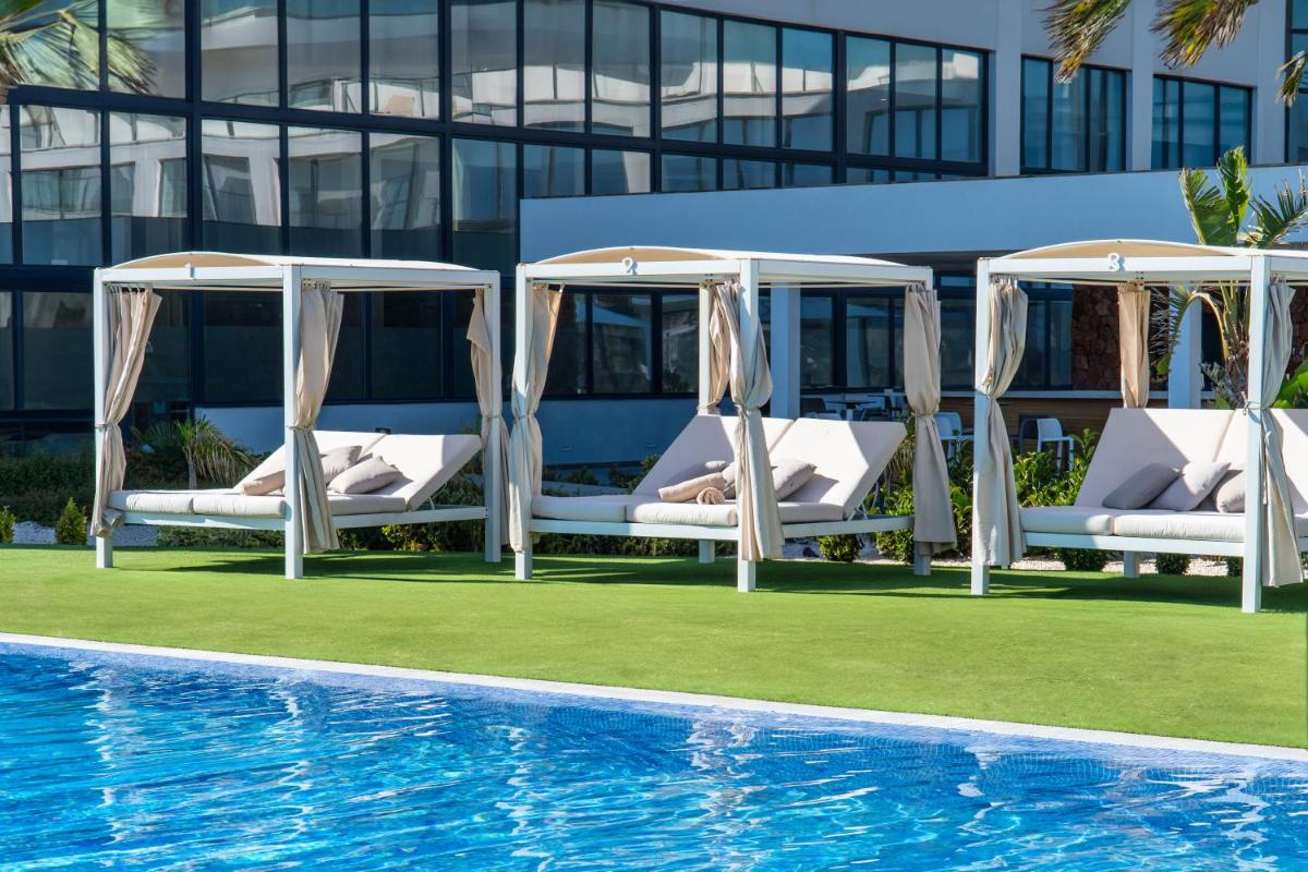 Piscina en o cerca de Cabogata Beach Hotel