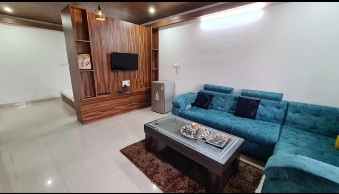 Sunrise Groves - Housity