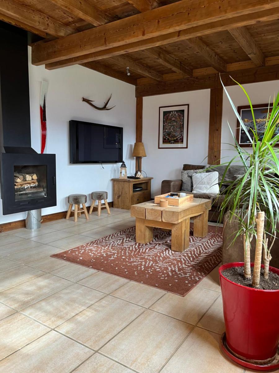 Chalet Le Pery - Housity